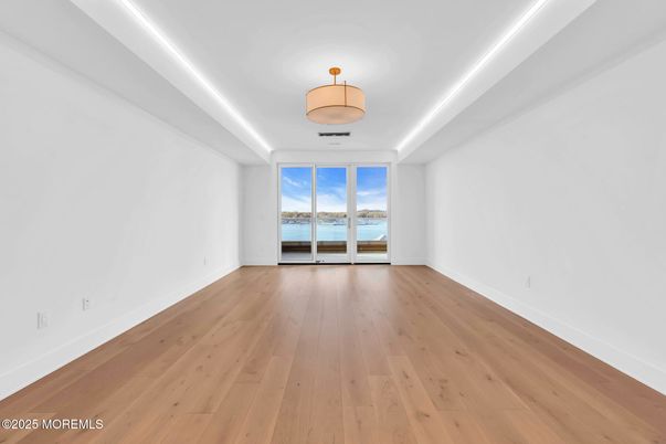 Empty room, Interior, Water, Wood Texture Flooring