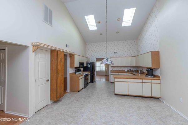 Interior, Kitchen, Pendant Lights, Recessed Lighting