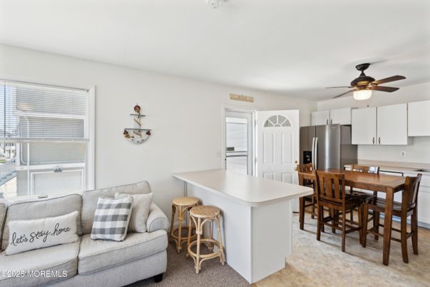 Dining room, Interior, Kitchen, Stainless Steel Appliances