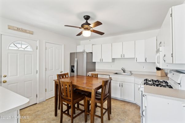 Dining room, Interior, Kitchen