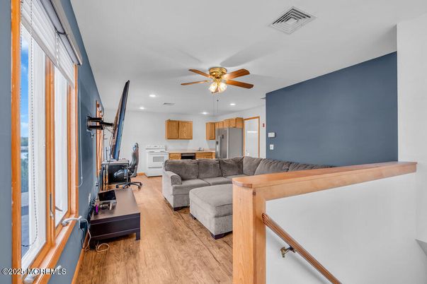 Interior, Kitchen, Living room, Recessed Lighting, Wood Texture Flooring