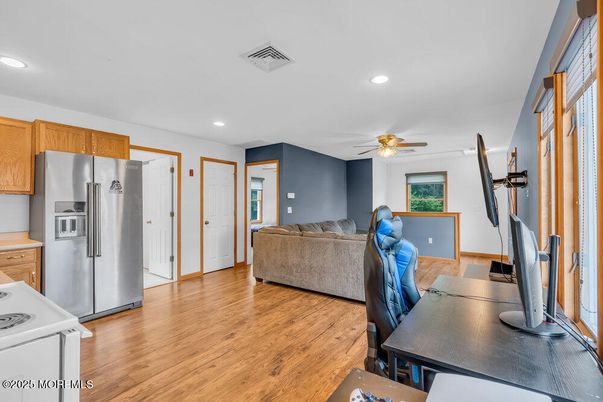 Interior, Kitchen, Living room, Recessed Lighting, Wood Texture Flooring