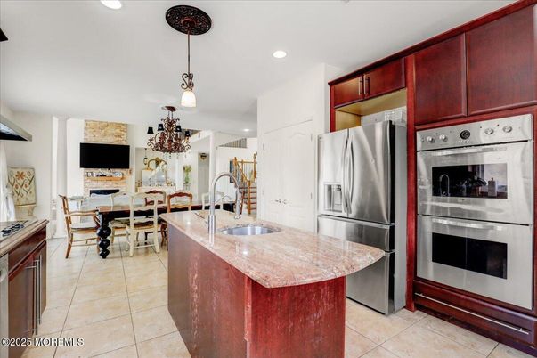 Dining room, Interior, Kitchen, Pendant Lights, Recessed Lighting, Stainless Steel Appliances