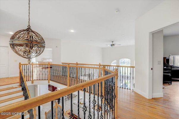 Interior, Pendant Lights, Recessed Lighting, Wood Texture Flooring