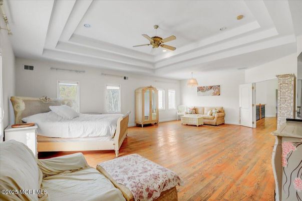 Bedroom, Interior, Pendant Lights, Recessed Lighting, Wood Texture Flooring