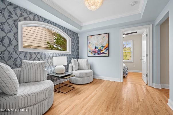Chandelier, Interior, Wood Texture Flooring