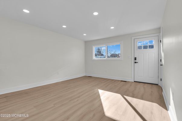 Empty room, Interior, Recessed Lighting, Wood Texture Flooring