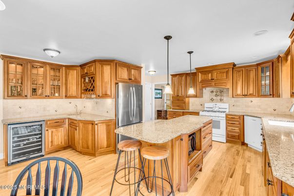 Interior, Kitchen, Pendant Lights, Wood Texture Flooring
