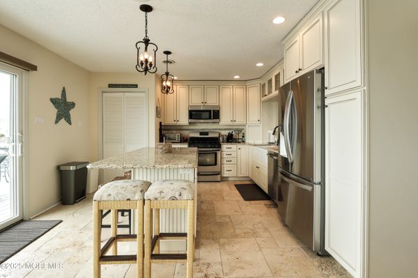 Interior, Kitchen, Pendant Lights, Recessed Lighting, Stainless Steel Appliances