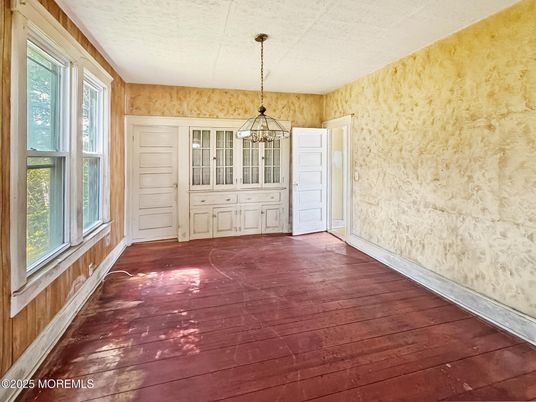 Empty room, Interior, Pendant Lights, Wood Texture Flooring