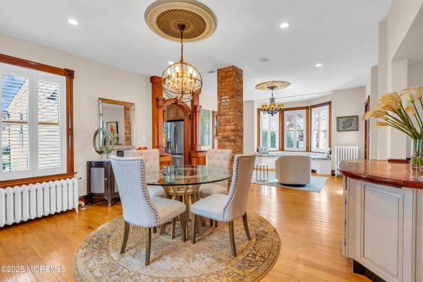 Chandelier, Dining room, Interior, Living room, Recessed Lighting, Wood Texture Flooring