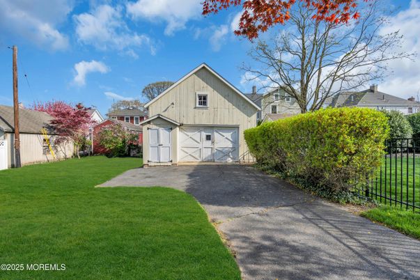 Backyard, Detached Garage, Exterior