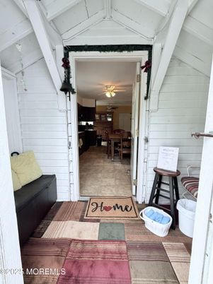 Dining room, Interior