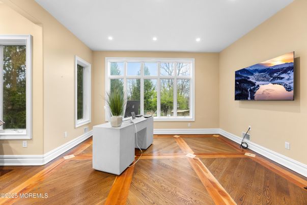 Home Office, Interior, Recessed Lighting, Wood Texture Flooring