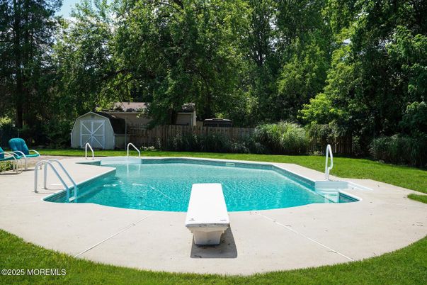 Exterior, Pool