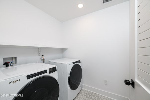 Interior, Recessed Lighting, Washer