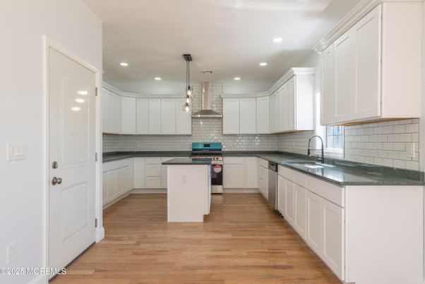 Interior, Kitchen, Pendant Lights, Recessed Lighting, Wood Texture Flooring