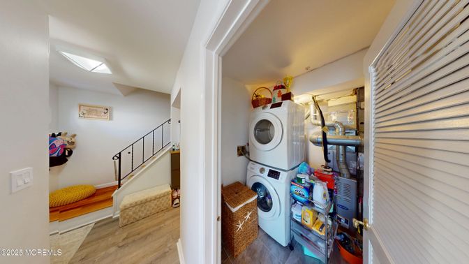 Interior, Utility Closets, Washer, Wood Texture Flooring