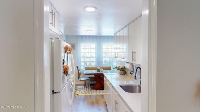 Dining room, Interior, Recessed Lighting, Wood Texture Flooring