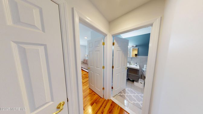 Bathroom, Interior, Recessed Lighting, Wood Texture Flooring