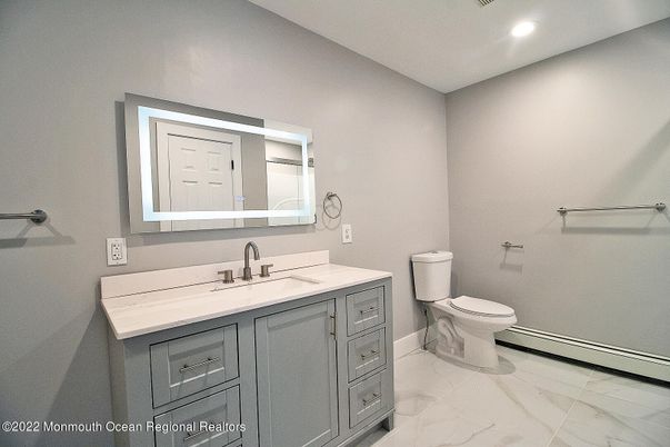 Bathroom, Interior, Marble, Recessed Lighting