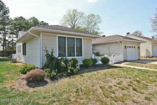 Backyard, Detached Garage, Exterior