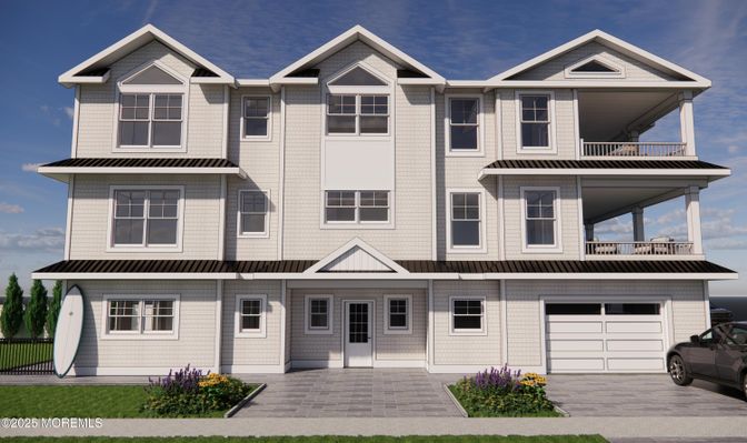 Attached, Exterior, Facade, American Craftsman