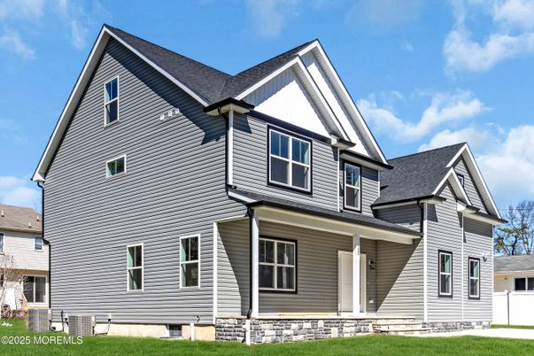 Exterior, Facade, Farmhouse