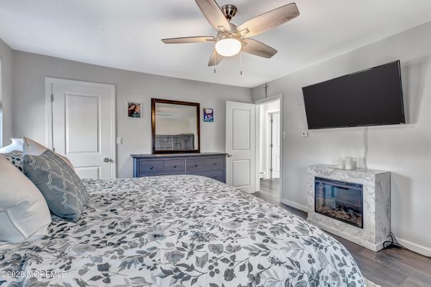 Bedroom, Fireplace, Interior, Wood Texture Flooring