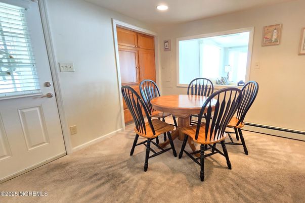 Dining room, Interior, Recessed Lighting