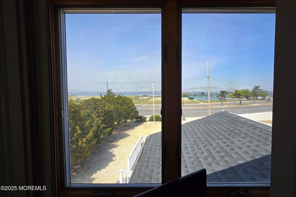 Water, Interior, Other, Skyline