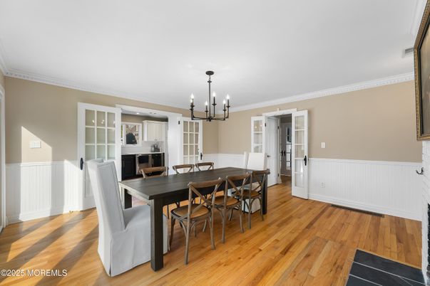 Chandelier, Dining room, Interior, Kitchen, Pendant Lights, Wood Texture Flooring