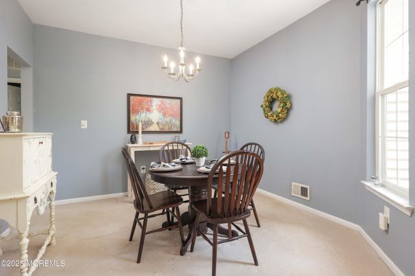 Chandelier, Dining room, Interior