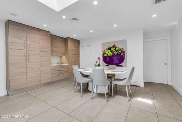 Dining room, Interior, Recessed Lighting