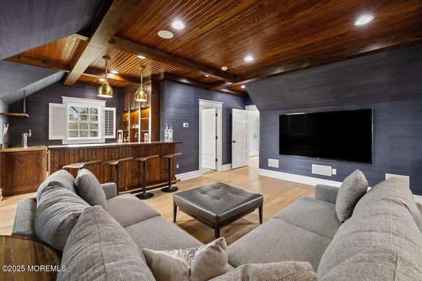 Interior, Living room, Pendant Lights, Recessed Lighting, Wooden Beams, Wooden Ceilings, Wood Texture Flooring