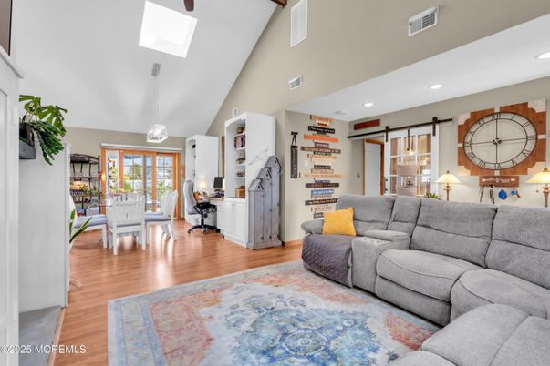 Interior, Living room, Pendant Lights, Recessed Lighting, Wood Texture Flooring