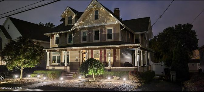 Exterior, Facade, Queen Anne Victorian