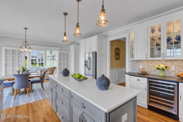 Dining room, Interior, Kitchen, Pendant Lights, Wood Texture Flooring