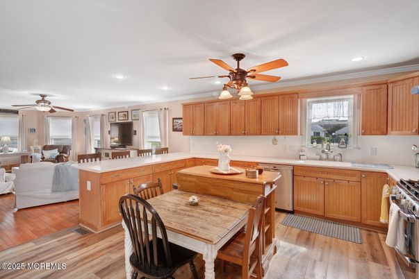 Dining room, Interior, Kitchen, Living room, Recessed Lighting, Wood Texture Flooring