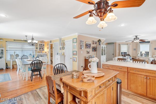 Chandelier, Dining room, Interior, Recessed Lighting, Wood Texture Flooring