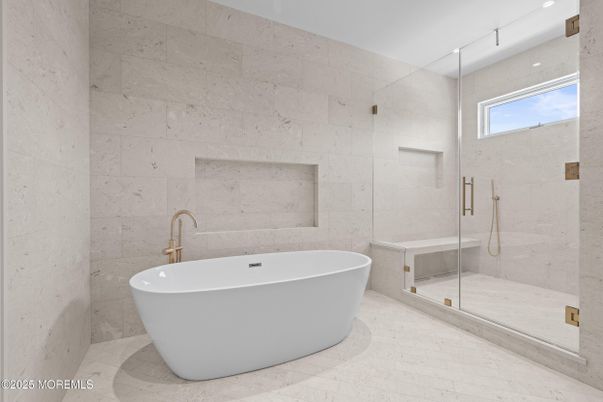 Bathroom, Free Standing Baths, Glass Shower, Interior, Recessed Lighting