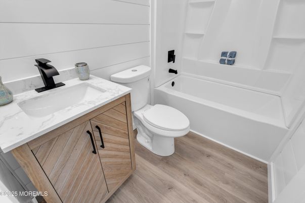 Bathroom, Interior, Wood Texture Flooring