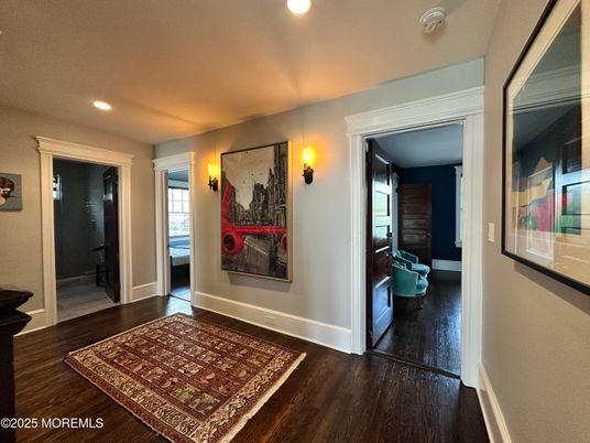 Bathroom, Interior, Recessed Lighting, Wood Texture Flooring