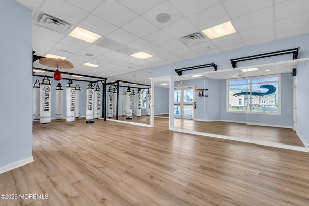 Fitness Equipment, Interior, Recessed Lighting, Wood Texture Flooring