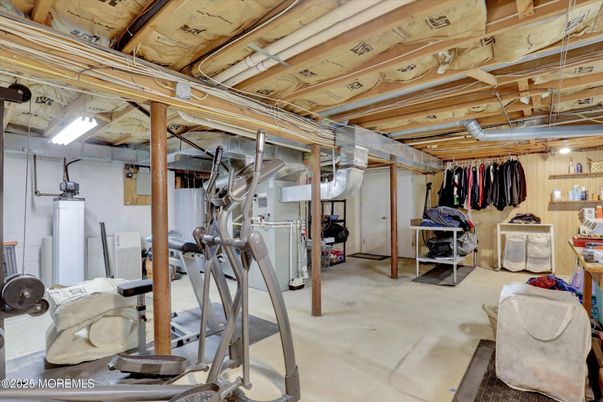 Fitness Equipment, Interior, Wooden Beams