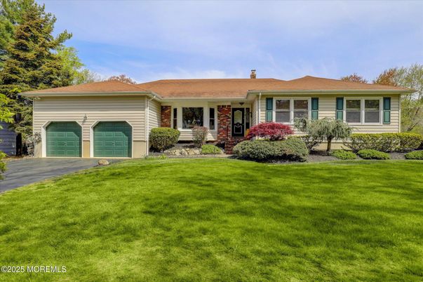 Attached, Exterior, Facade, Brick Facade, Ranch