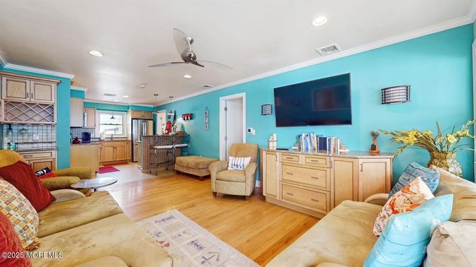 Interior, Kitchen, Living room, Recessed Lighting, Wood Texture Flooring