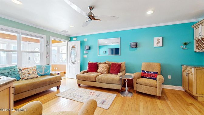 Interior, Living room, Recessed Lighting, Wood Texture Flooring