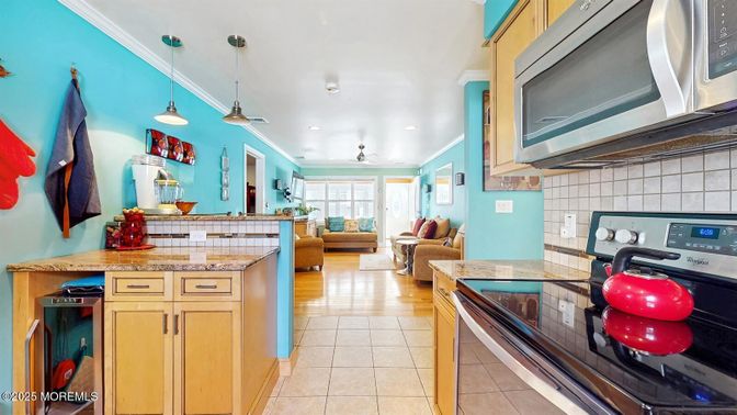 Interior, Kitchen, Living room, Pendant Lights, Recessed Lighting, Wood Texture Flooring