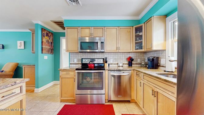 Interior, Kitchen, Stainless Steel Appliances